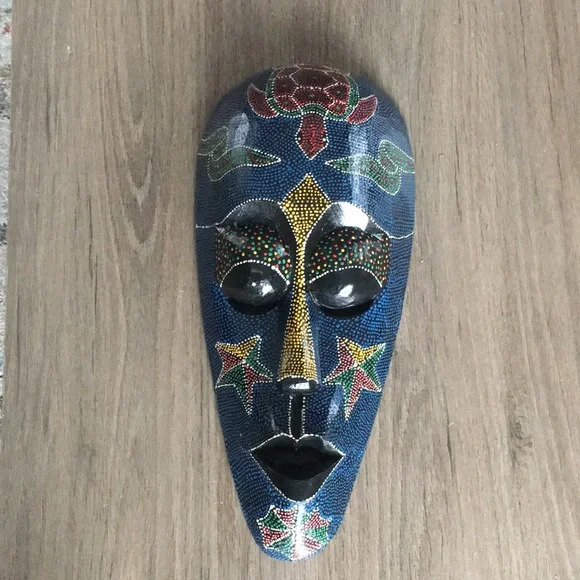 Indonesia mask - Picture 1 of 4